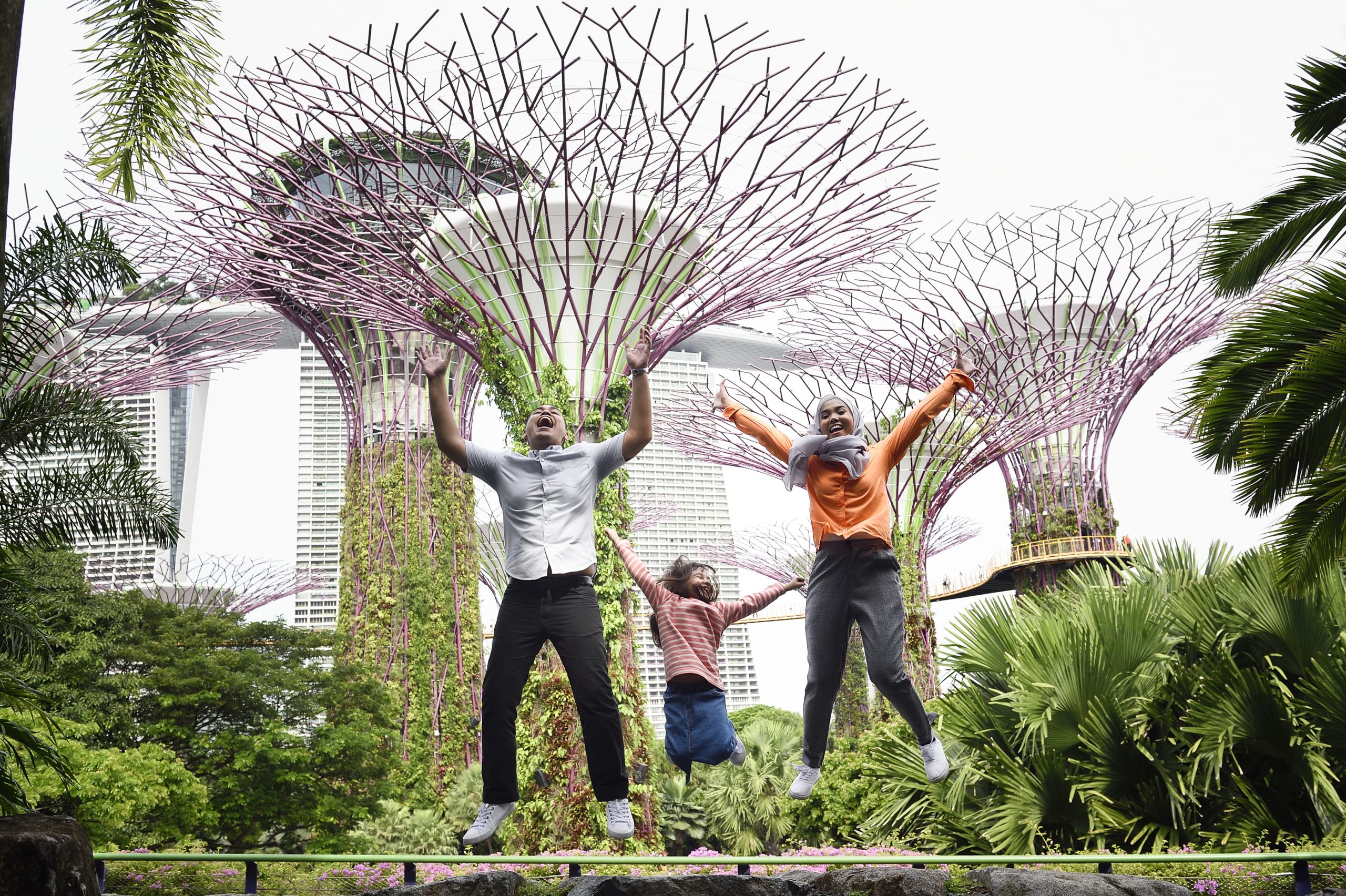 Marina Bay Sands Sky Park + Gardens By The Bay (Sharing Coach Tour)